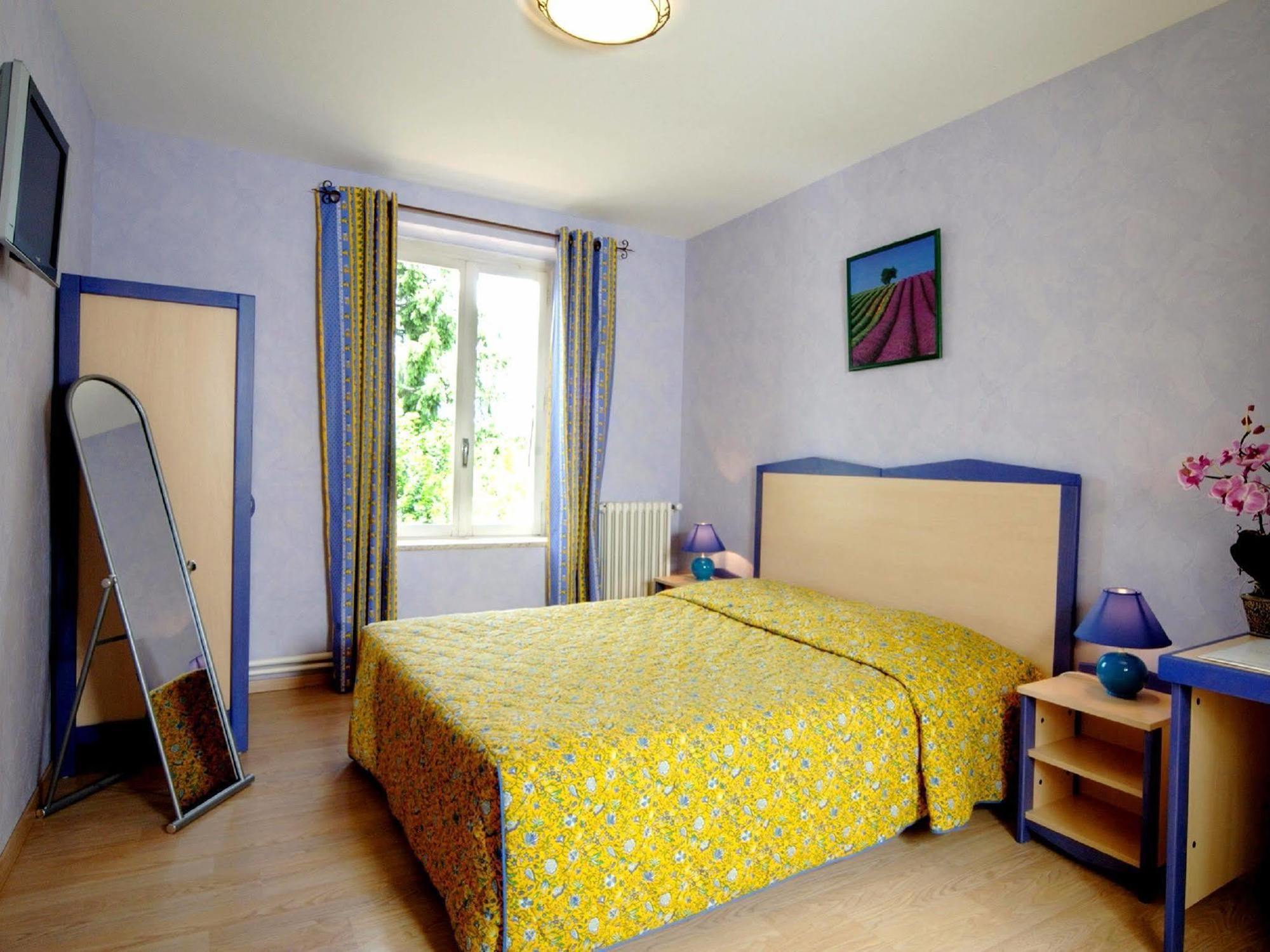 Hotel Le Logis Des Voyageurs 2*